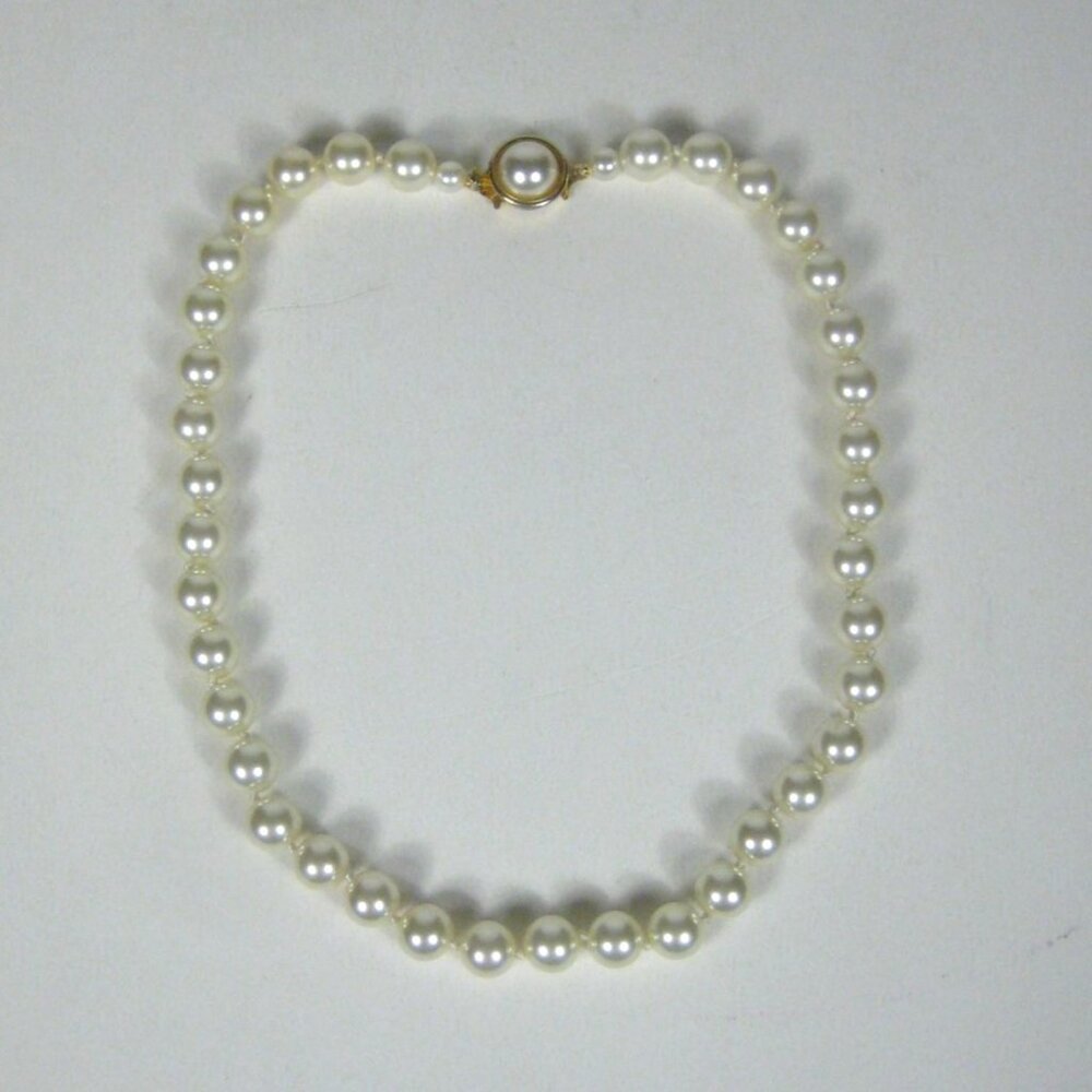 Vintage Imitation Pearl Necklace Ornate Gold Tone Clasp 18 inch